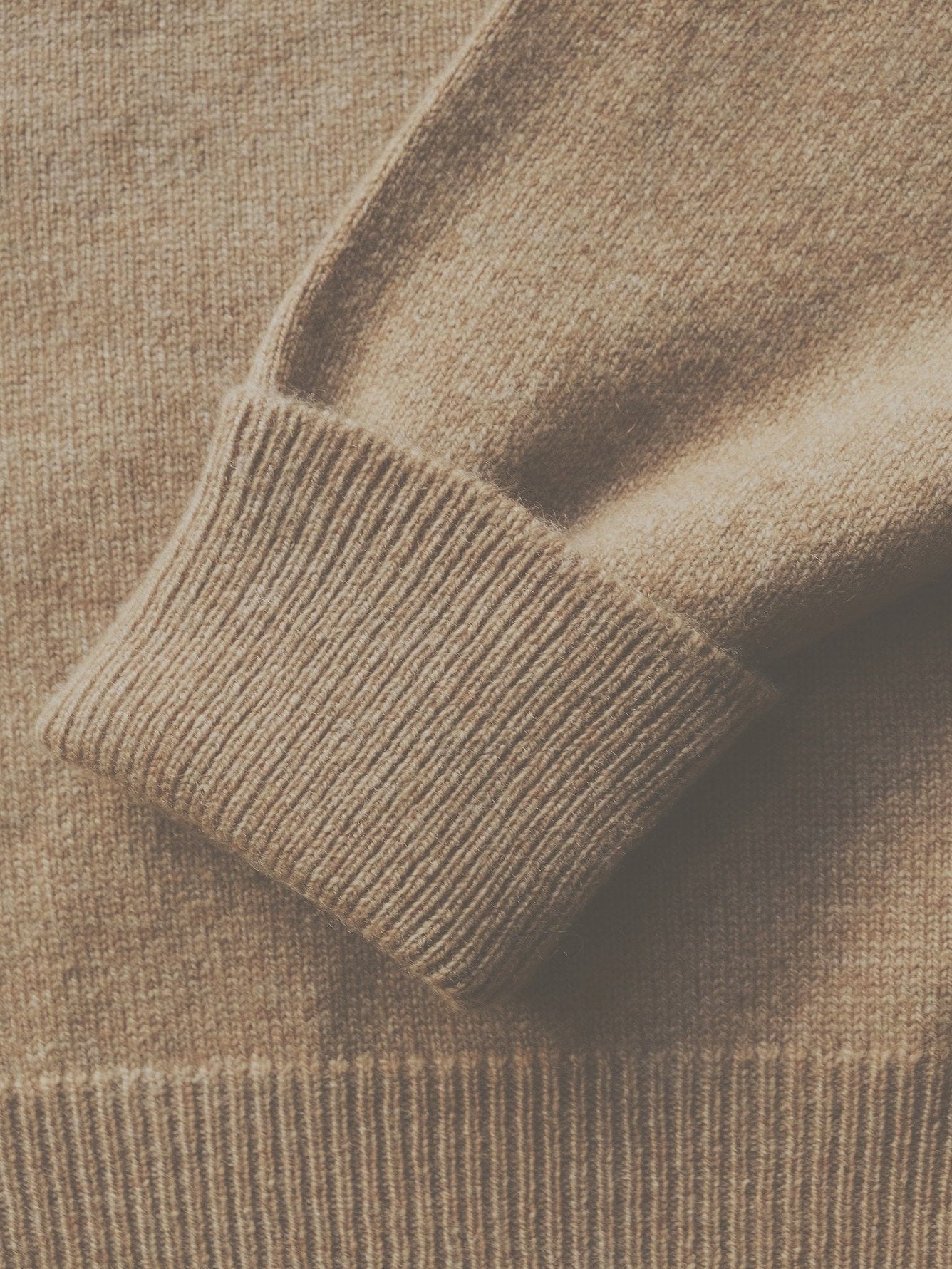 Pullman Cashmere Vee Neck 1-Ply