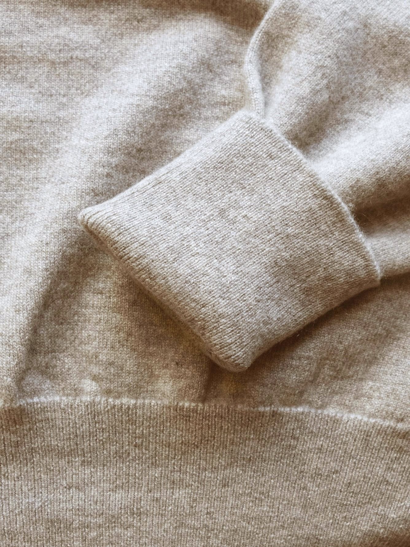 Pullman Cashmere Vee Neck 1-Ply