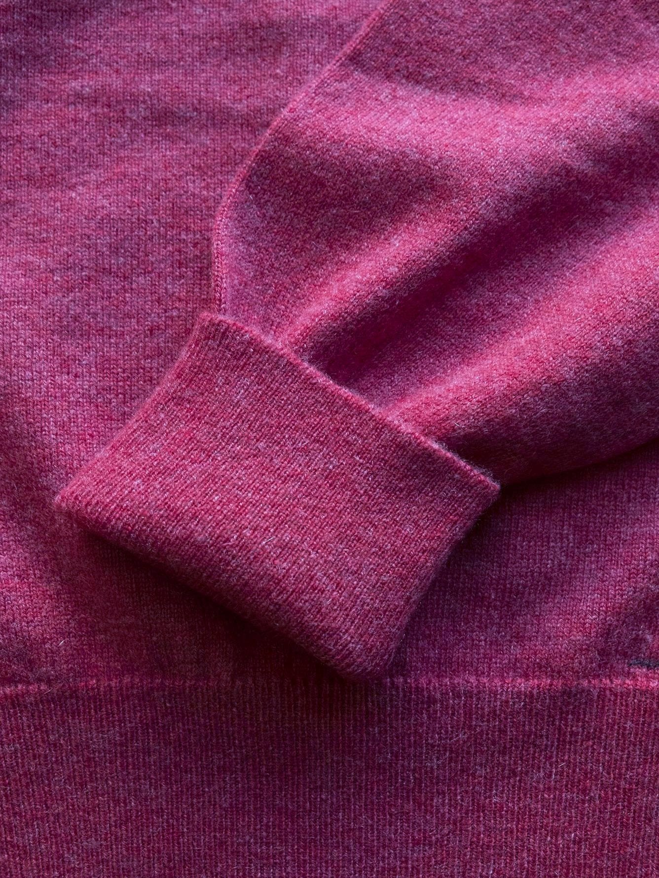 Pullman Cashmere Vee Neck 1-Ply